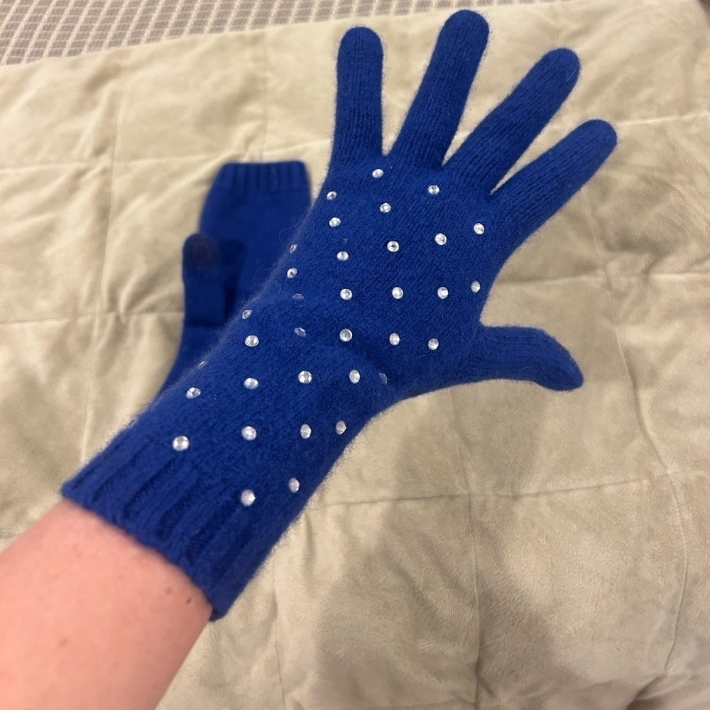 Touchscreen Blue Wool Gloves With Rhinestones - image 3